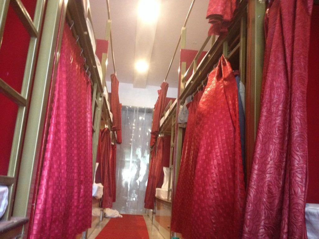 Dream Dormitory Мумбай Екстериор снимка