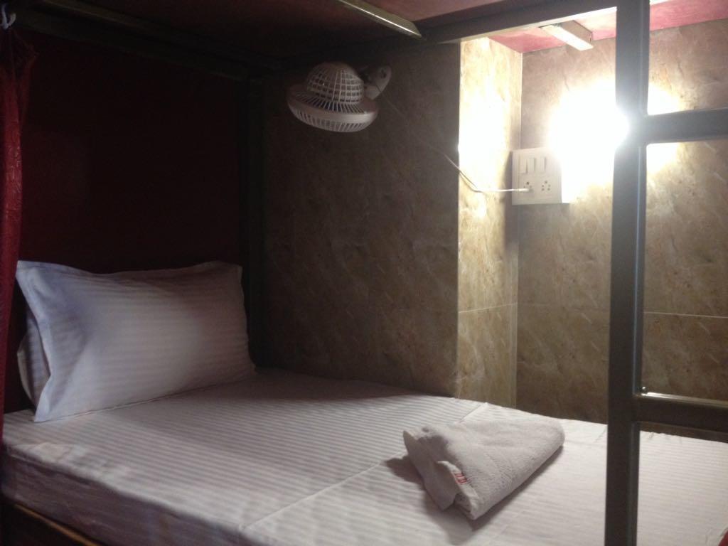 Dream Dormitory Мумбай Екстериор снимка