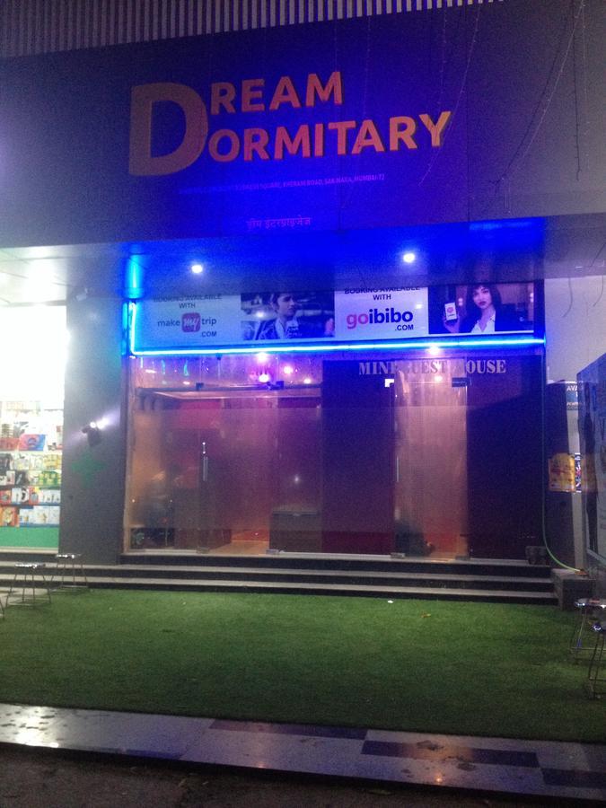 Dream Dormitory Мумбай Екстериор снимка